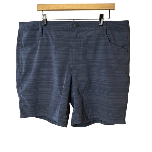 Kuhl Navy Blue shorts outdoors hiking camping fishing recreation size 40 men - Picture 1 of 12